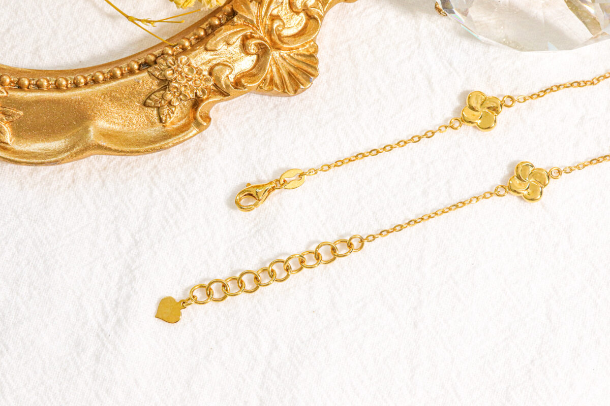 Bracelet with extension rings