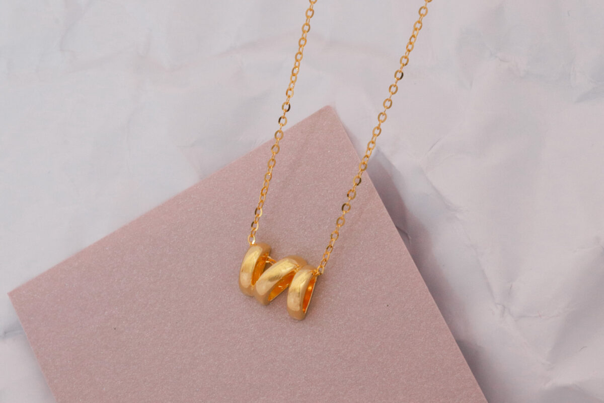 Streetlight Sheen Necklace