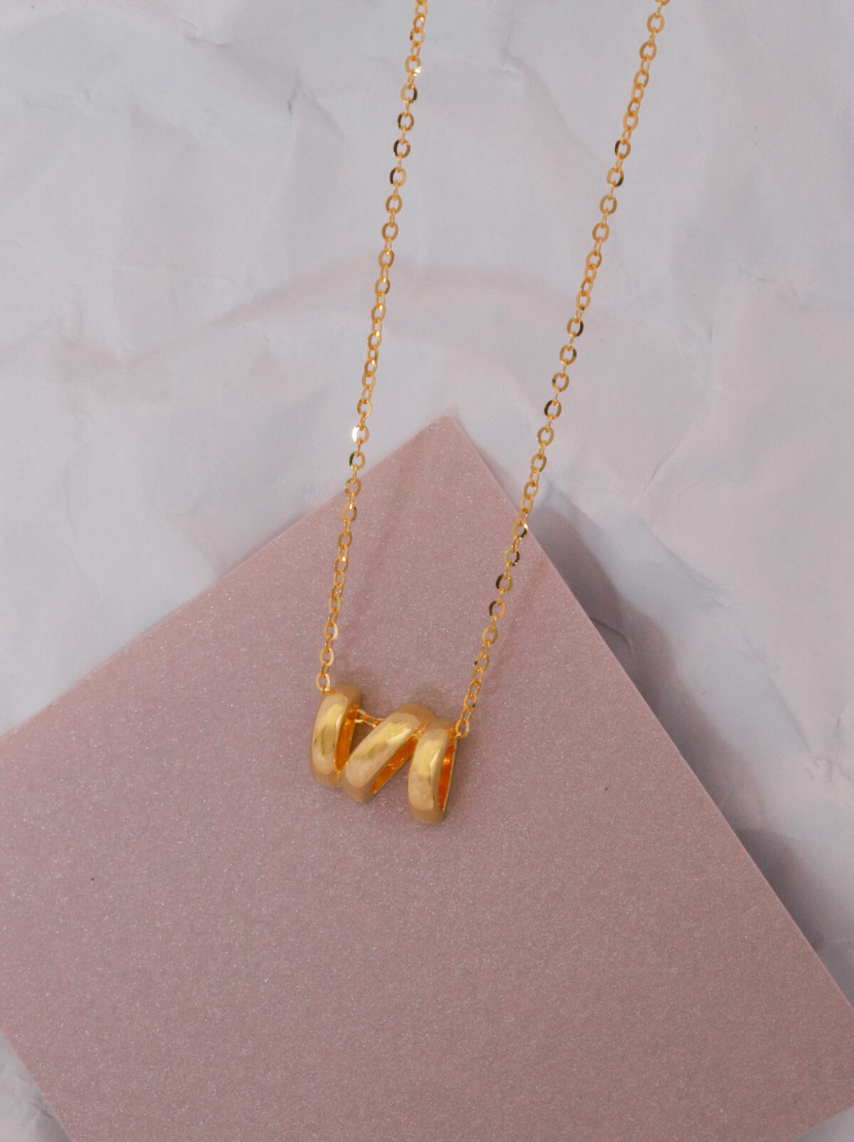 Streetlight Sheen Necklace
