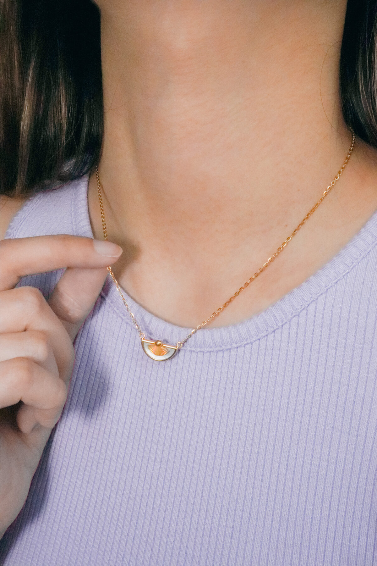 Nacre Kuori Fan Necklace