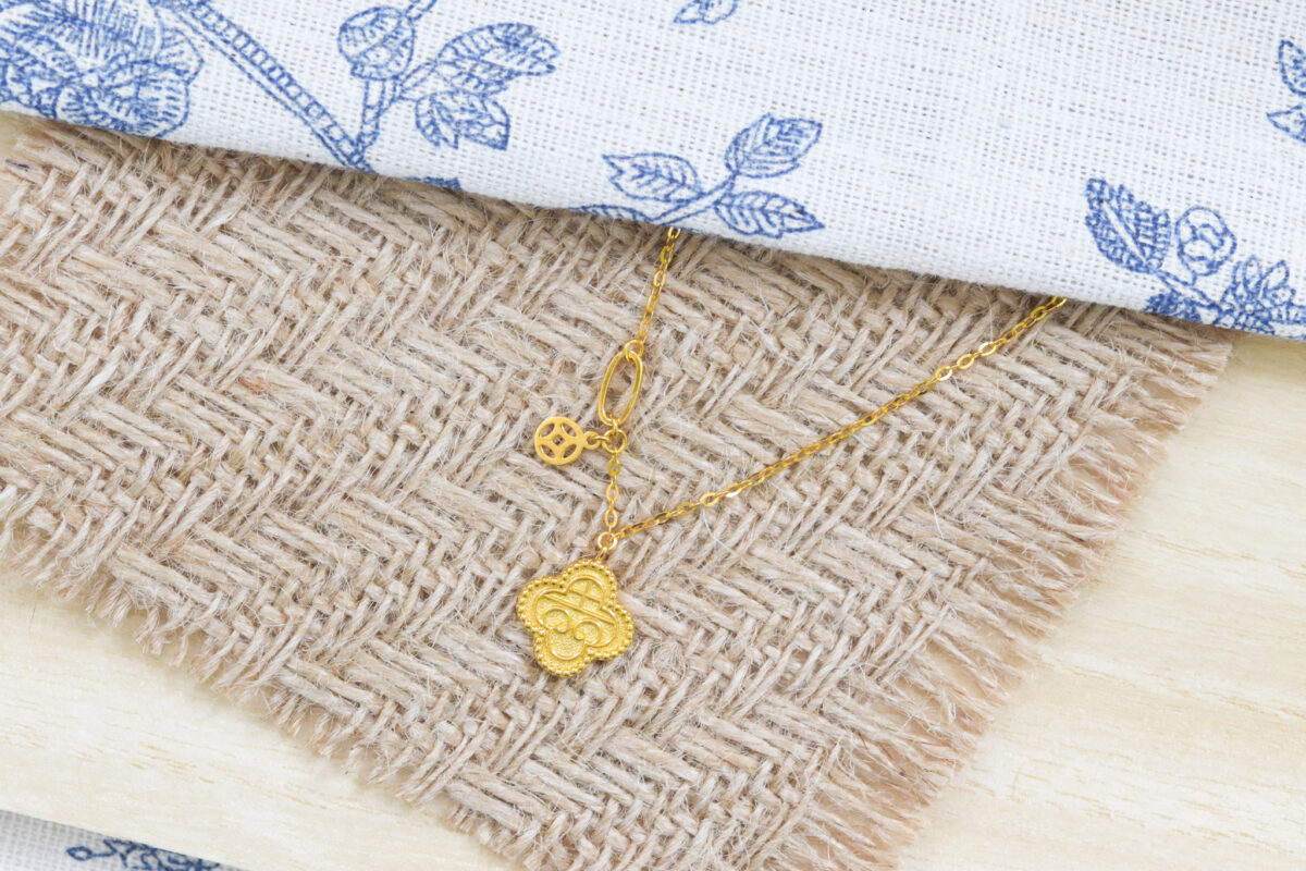 Prosperous Cloud Necklace