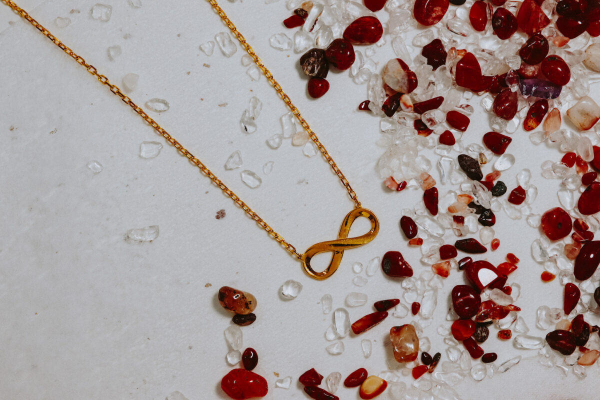 Wallis Infinity Necklace