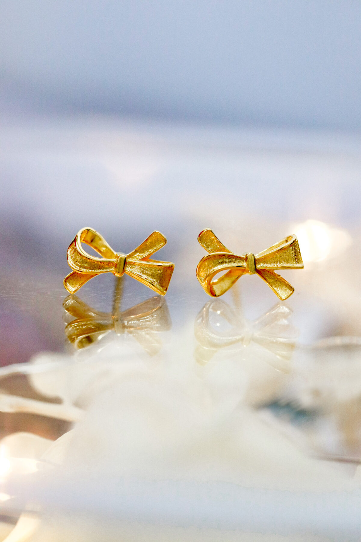 Ribbon Gleam Earrings