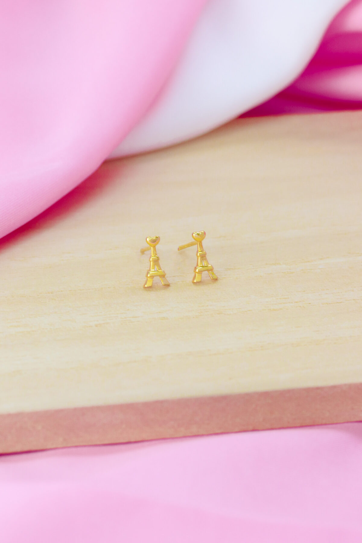 Love in Paris Earstuds