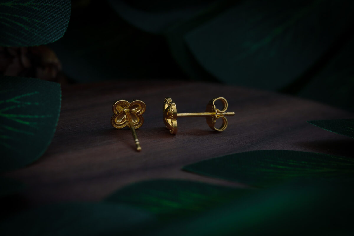 Amelia Clover Earstuds