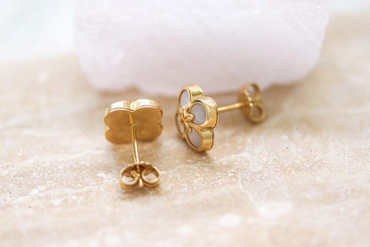 Clover Nacre Earrings