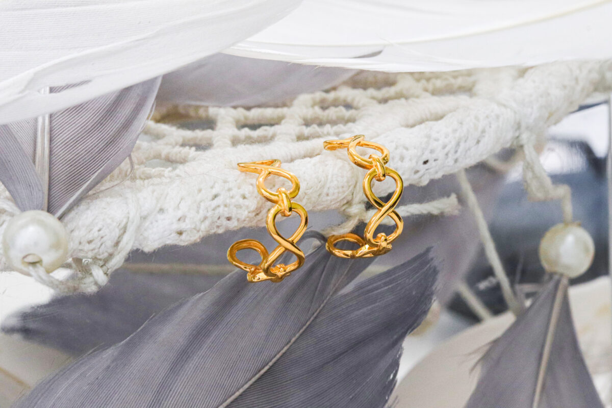 Alaric Curl Earrings