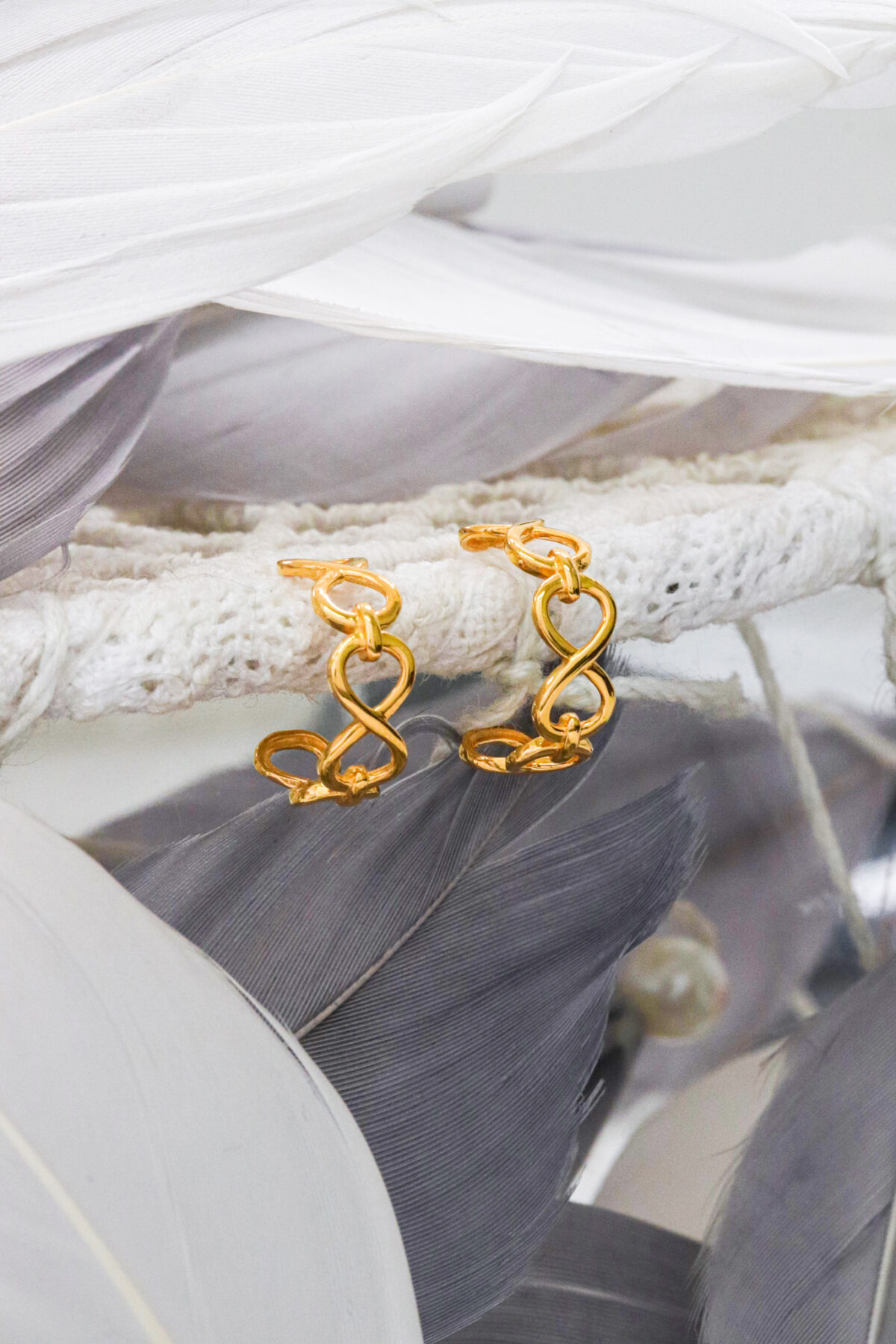 Alaric Curl Earrings