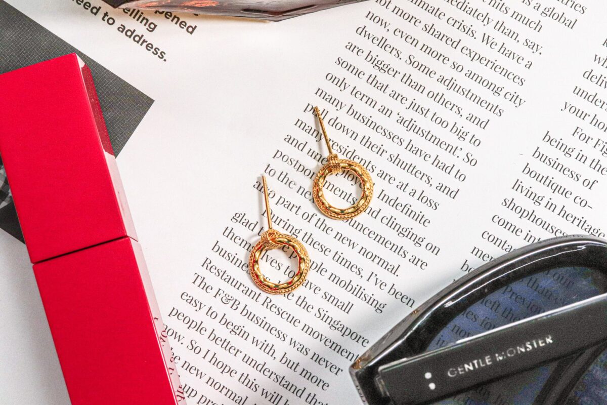 Arista Rim Earrings
