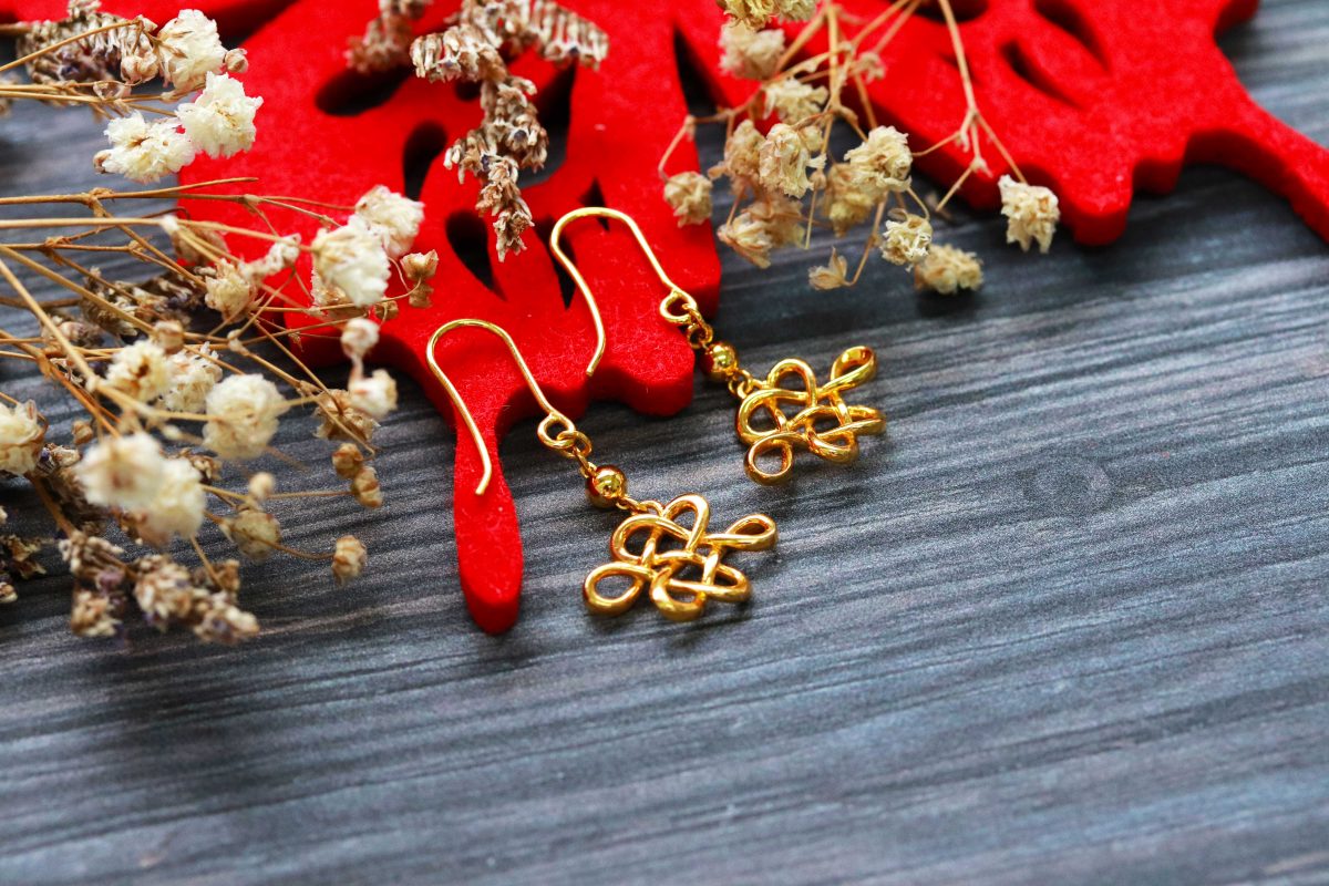 Everlasting Love Knot Earrings