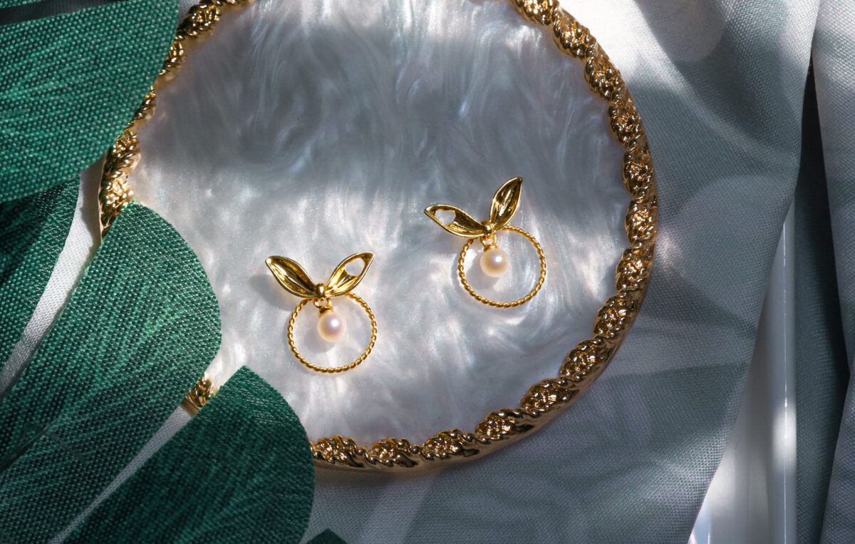 Dara Pearl Earrings