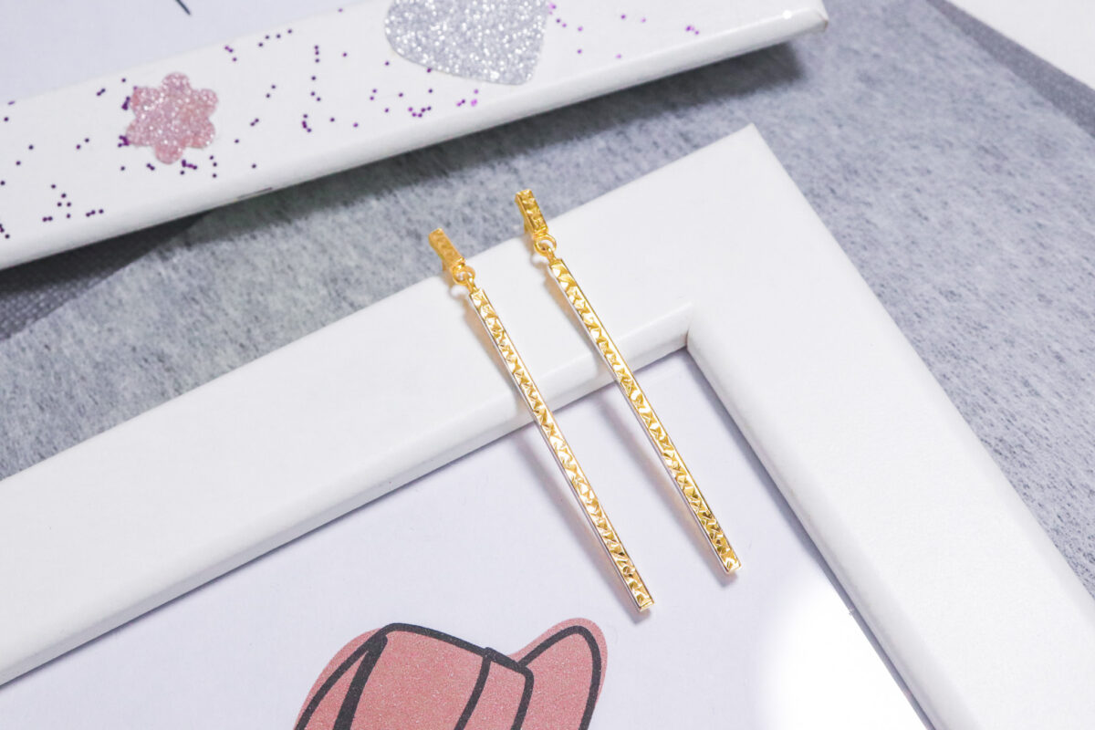 Britt Dangle Earrings