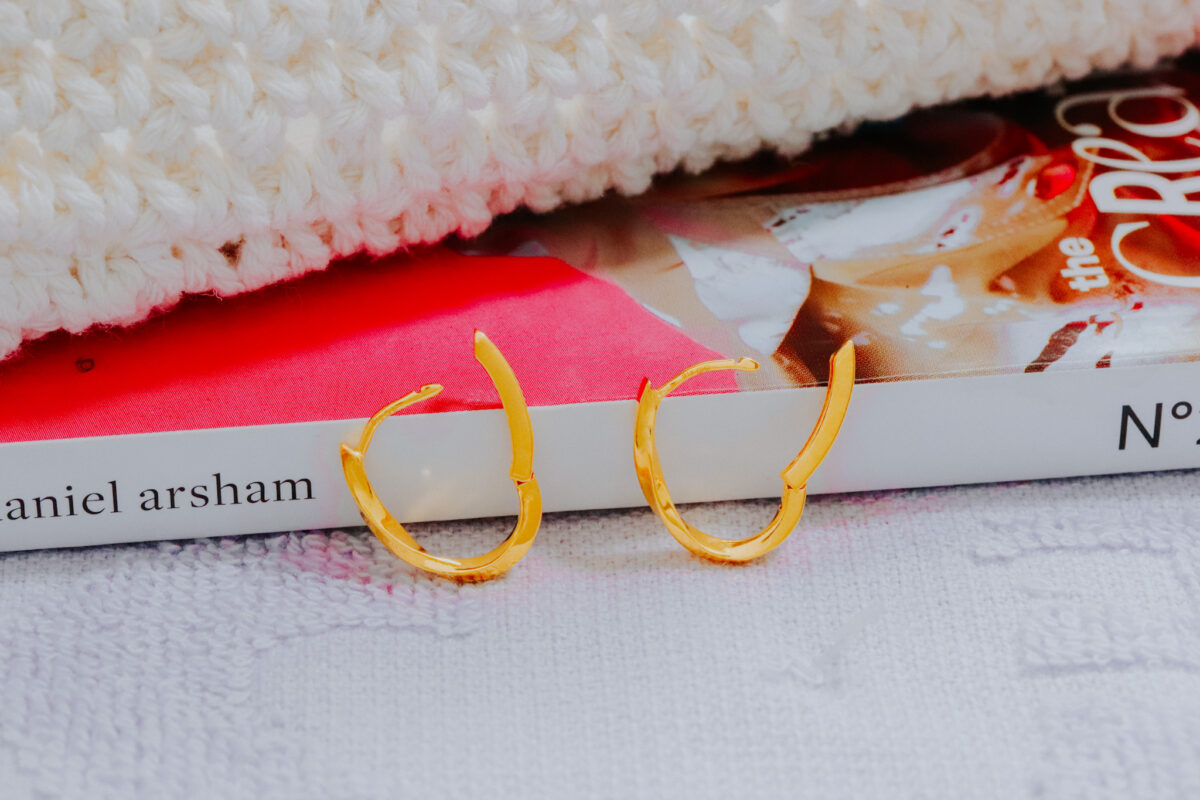 Kai Oval Earrings