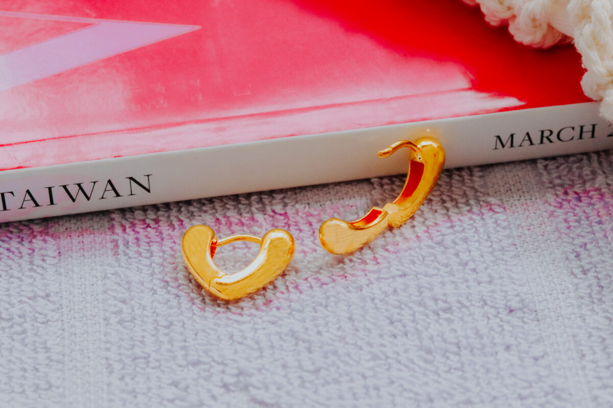 Helena Huggies Earrings
