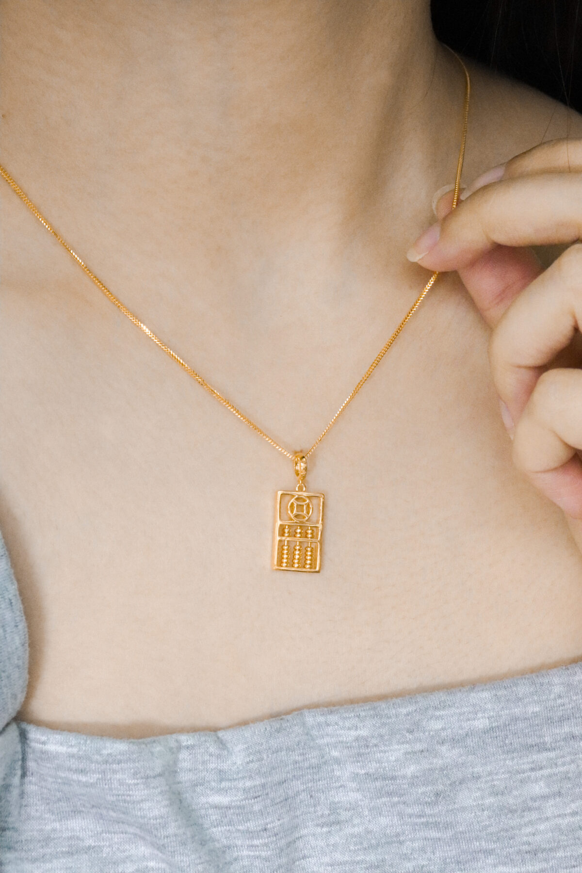 Olanda Abacus Series (钱, 發, 旺, 福) Pendant