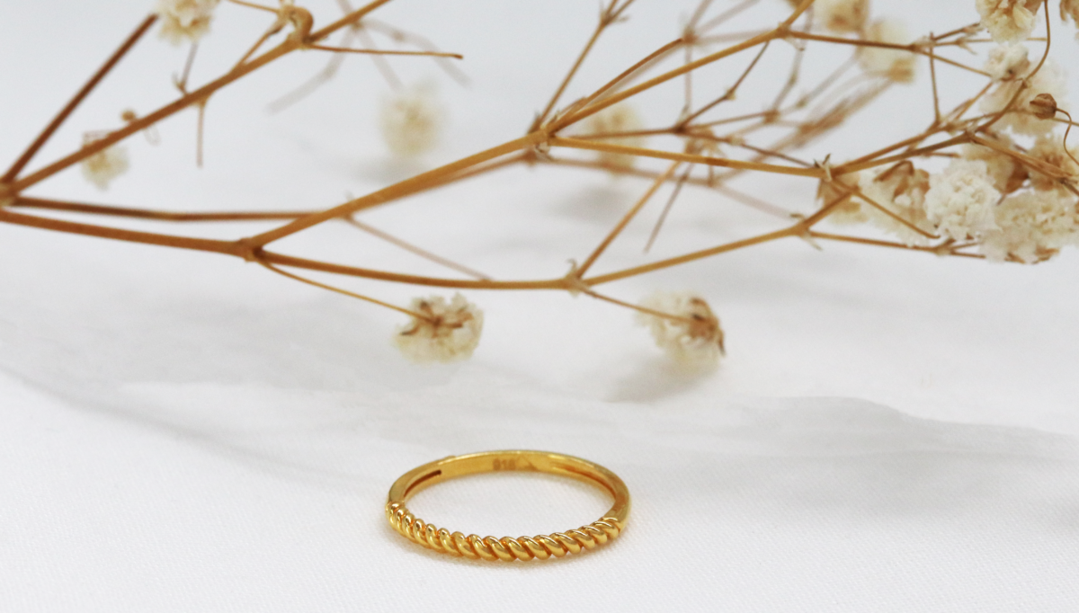 Rayonner Ring