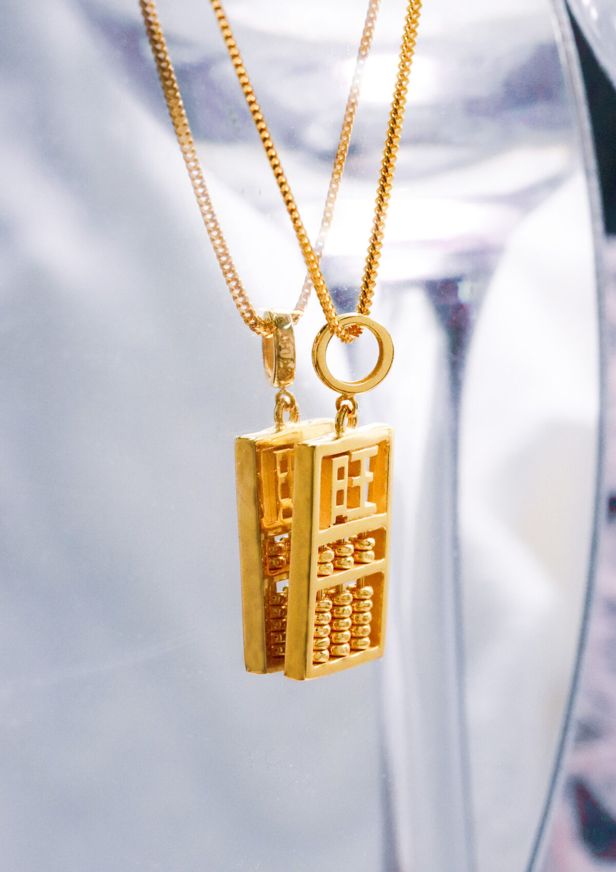 Olanda Abacus Series (钱, 發, 旺, 福) Pendant