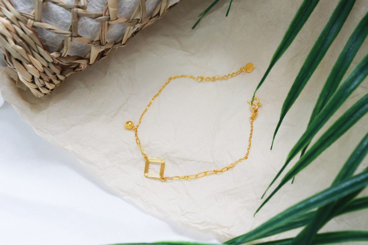Tropical Glimmer Bracelet