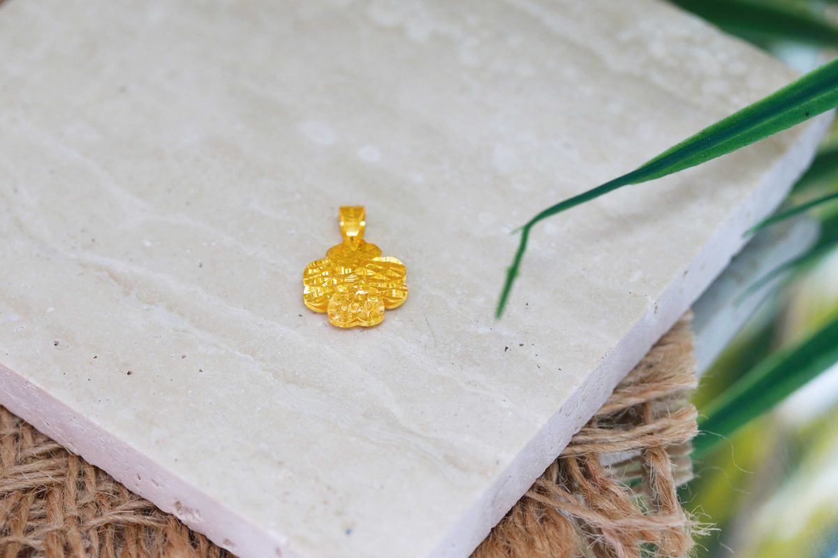 Trifolium Hearts Pendant