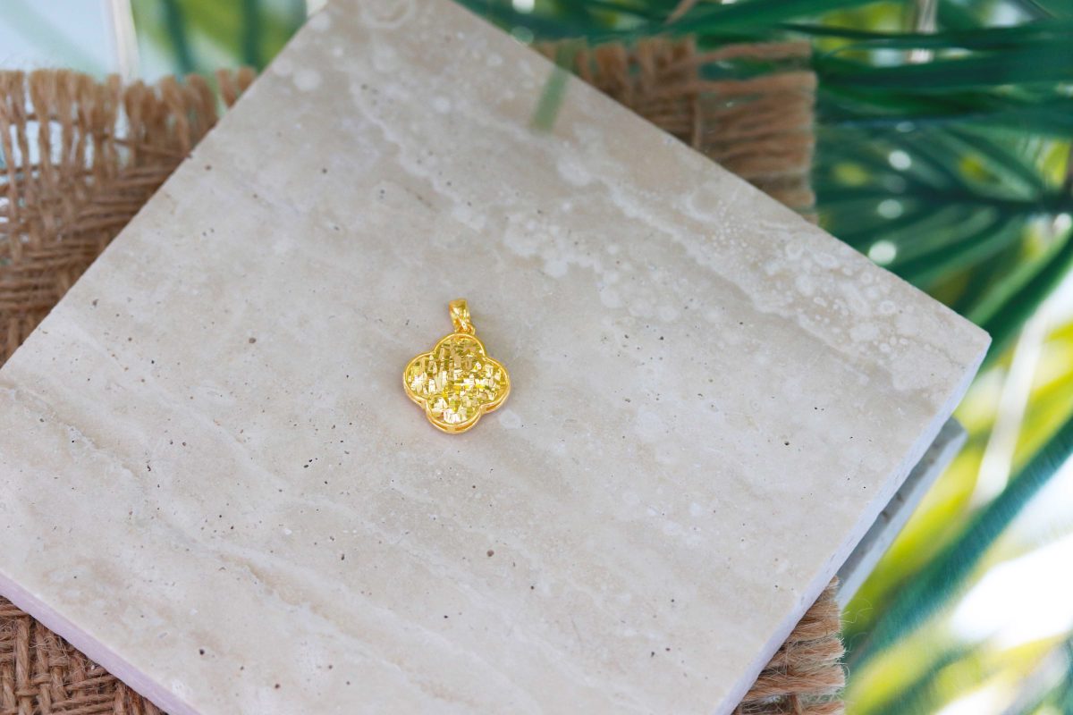 Sylvan Clover Pendant