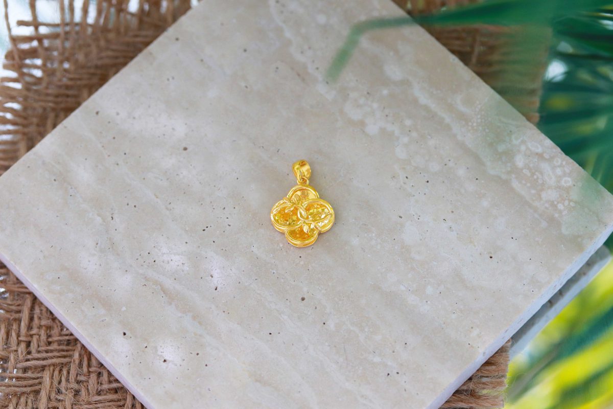 Sylvan Clover Pendant