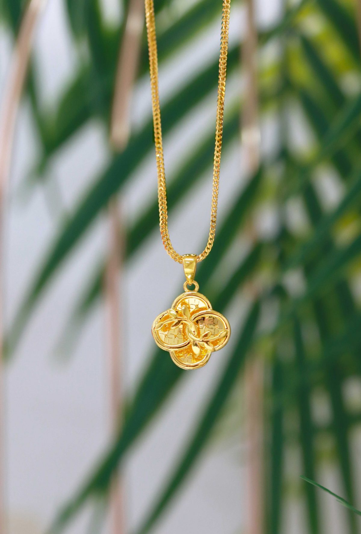 Sylvan Clover Pendant