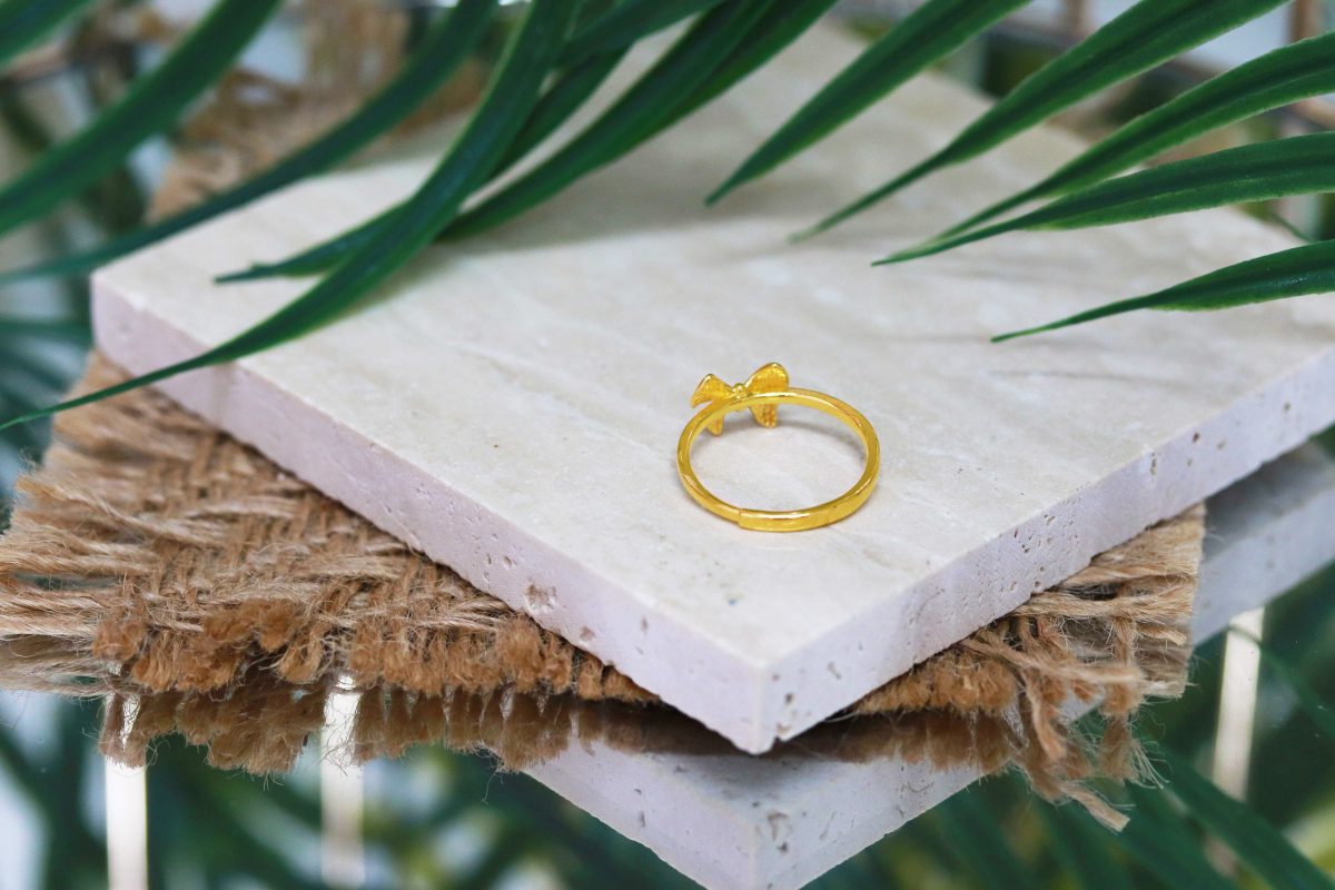 Sunbeam Ribbon Ring