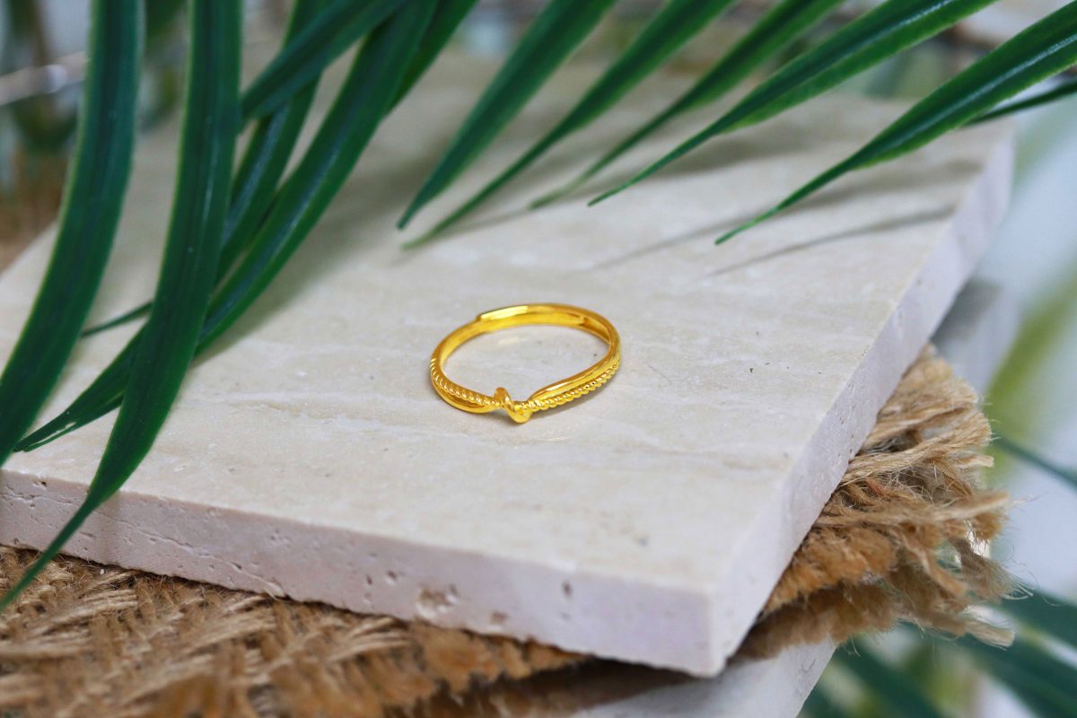 Surfing Knot Ring