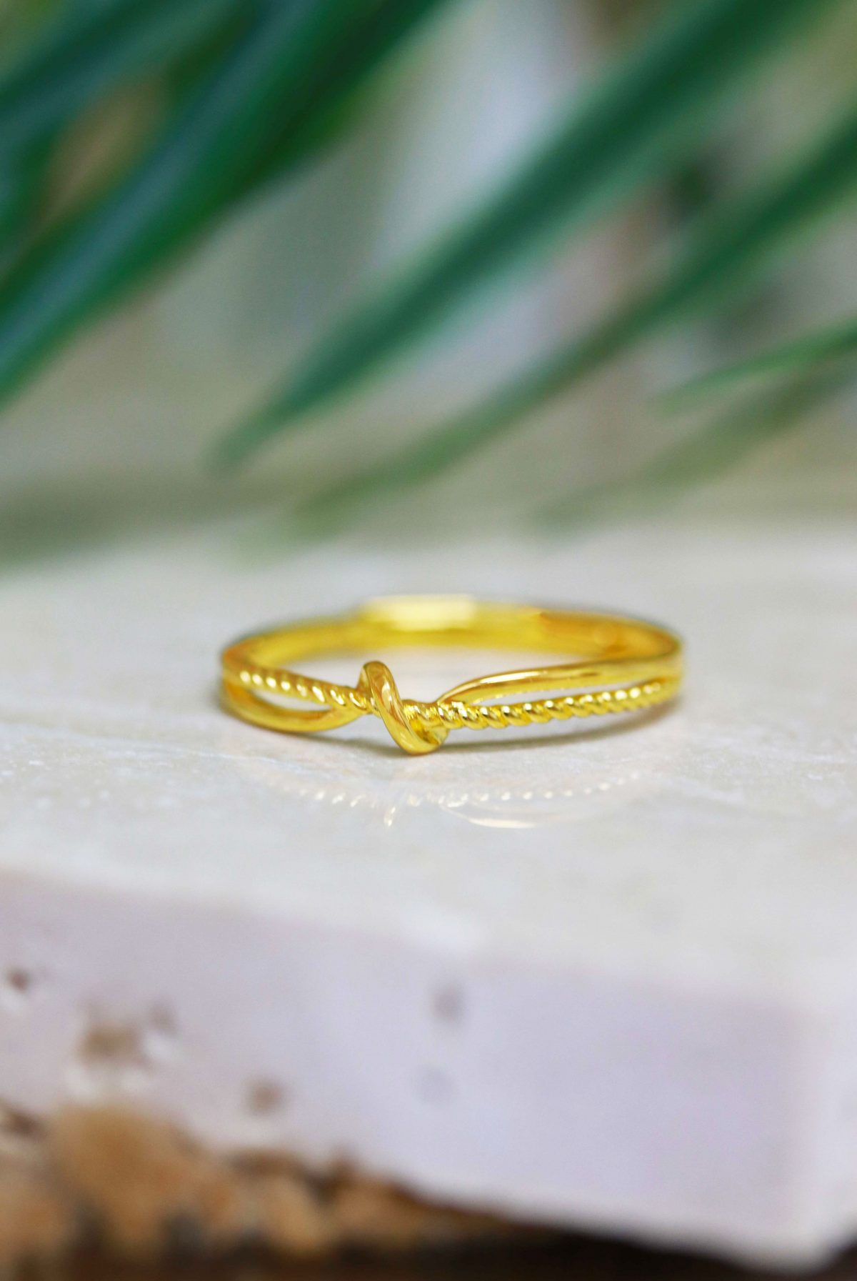 Surfing Knot Ring